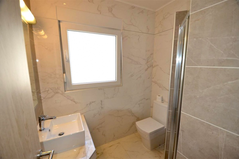 Luxury Villa Arc-Downstairs guest bathroom, ideal if you’re using the sofa bed for additional guests