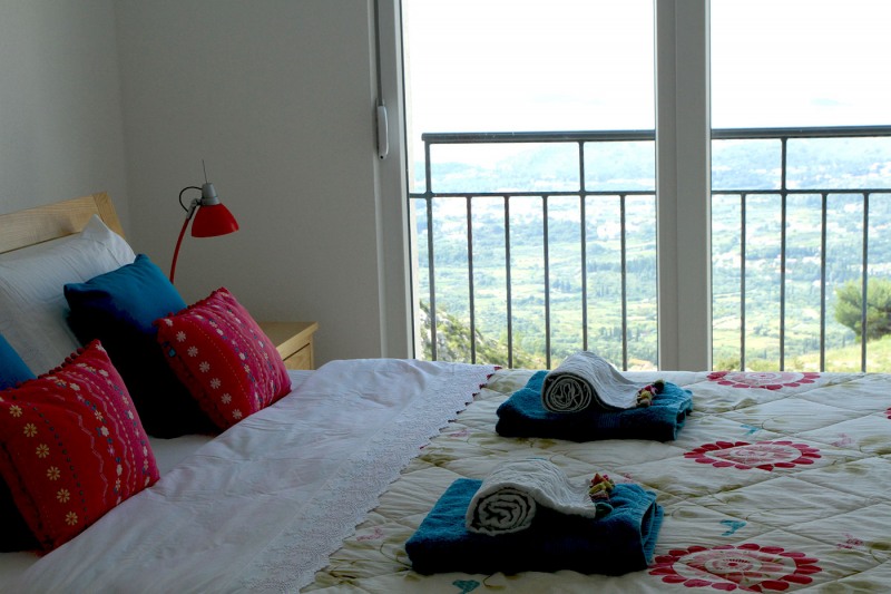 Luxury Villa Arc-Wake up each morning to spectacular views across the valley to the Adriatic Sea