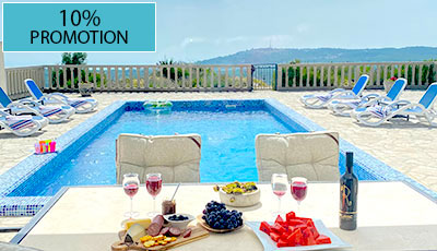 Luxury-Villa-Lule-terrace-with-dining-area-and-the-private-pool-thumbnail-promotion